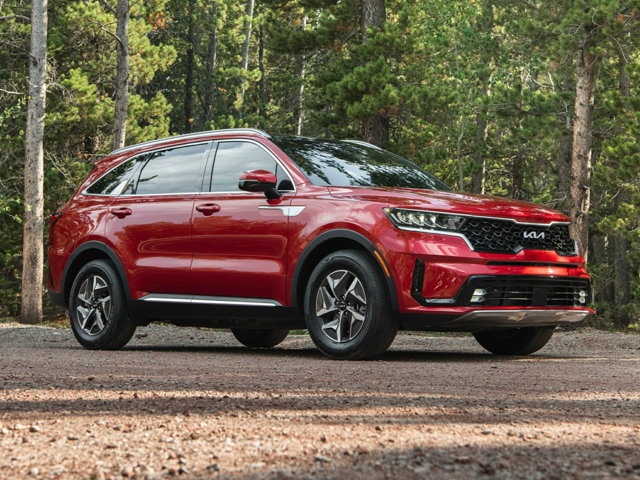 Front profile view of a parked, red 2024 Kia Sorento. | Kia dealer in Altoona, PA | Altoona Courtesy Kia