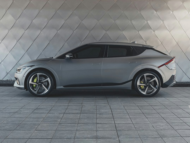 Profile view of a silver 2024 Kia EV6 | Kia dealer in Altoona, PA | Altoona Courtesy Kia