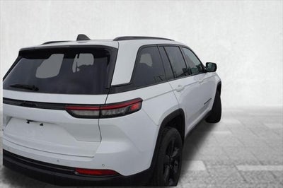 2023 Jeep Grand Cherokee Altitude 4x4
