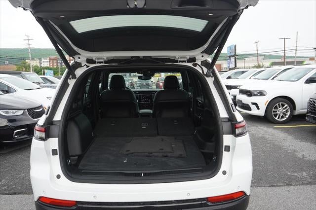 2023 Jeep Grand Cherokee Altitude 4x4