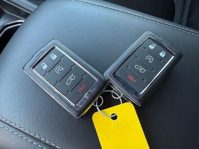 2025 Jeep Grand Cherokee Laredo X 4x4