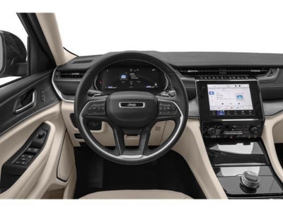 2023 Jeep Grand Cherokee Laredo 4x4
