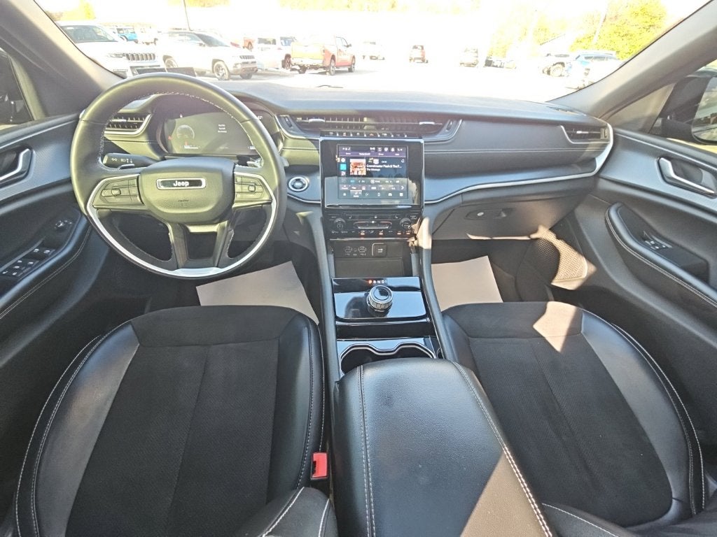 2023 Jeep Grand Cherokee L Altitude 4x4