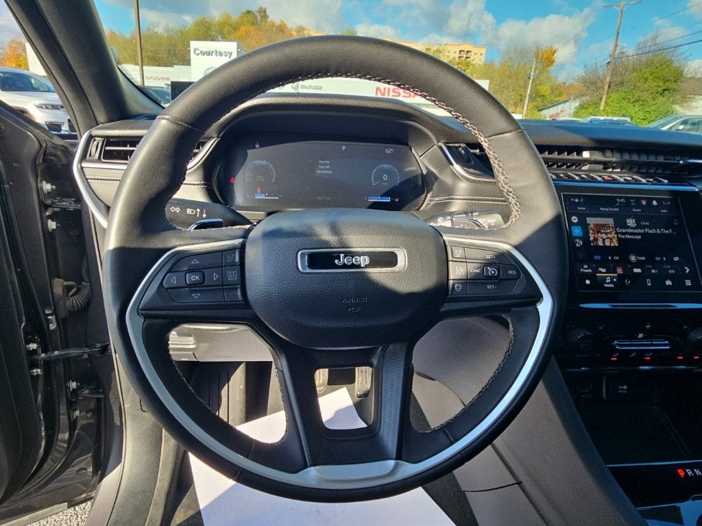 2023 Jeep Grand Cherokee L Altitude 4x4
