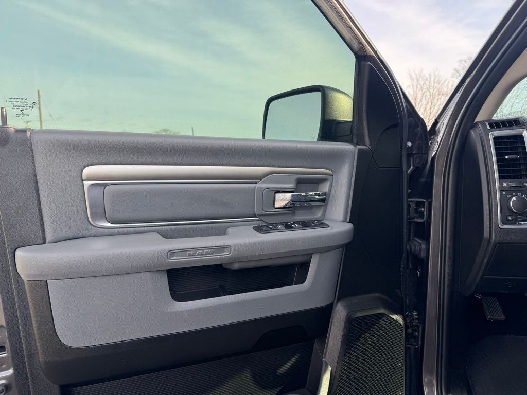 2019 RAM 1500 Classic SLT