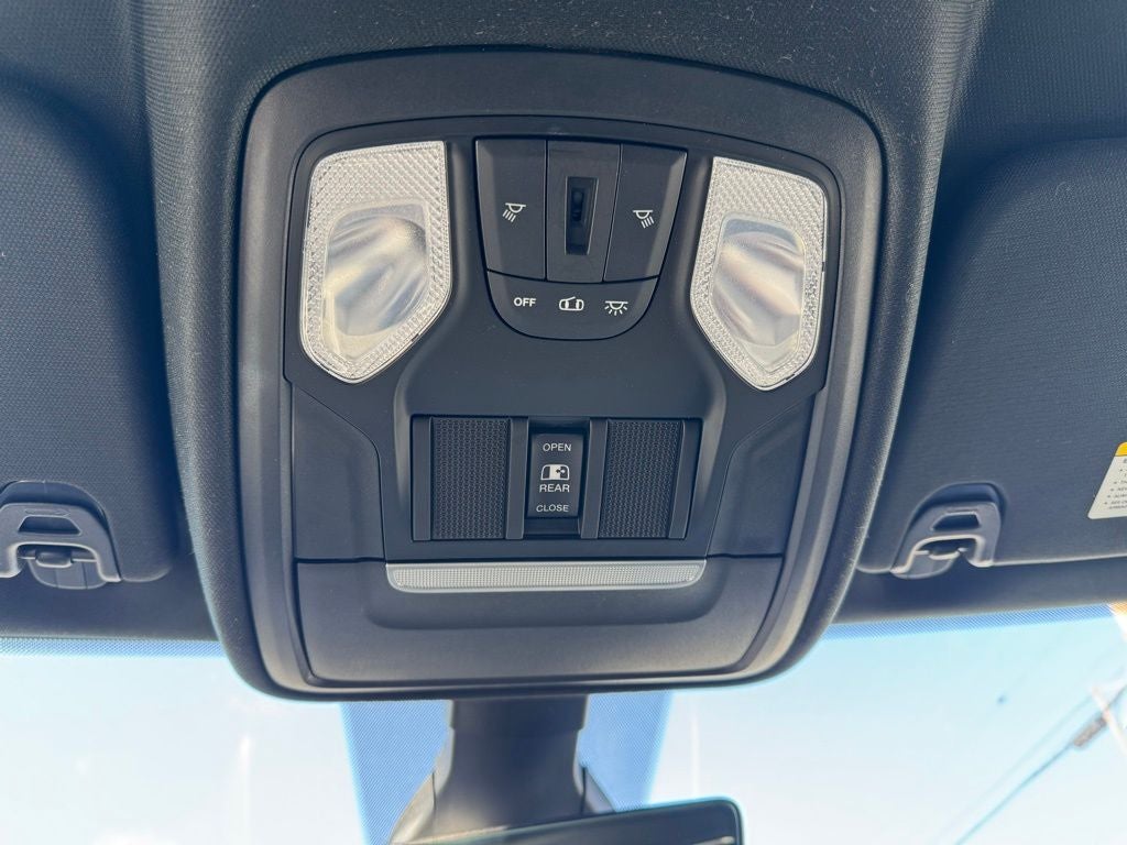 2021 RAM 1500 Big Horn Quad Cab 4x4 6'4' Box