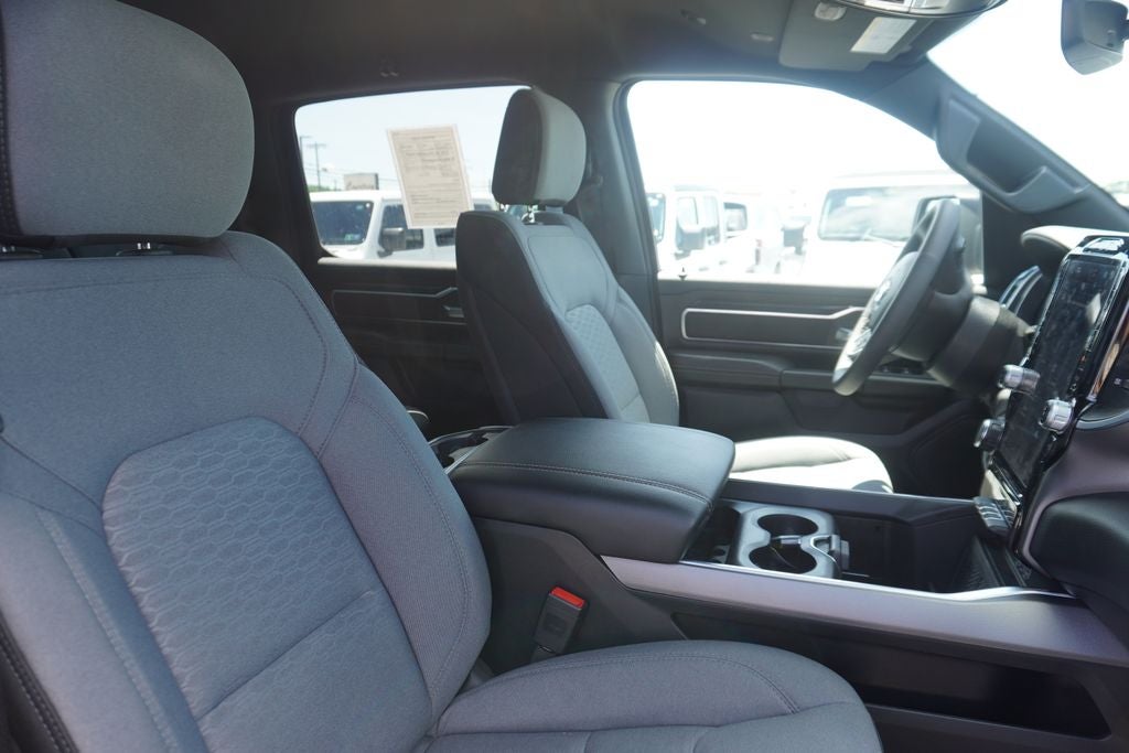 2026 RAM 1500 Big Horn Crew Cab 4x4 5'7' Box