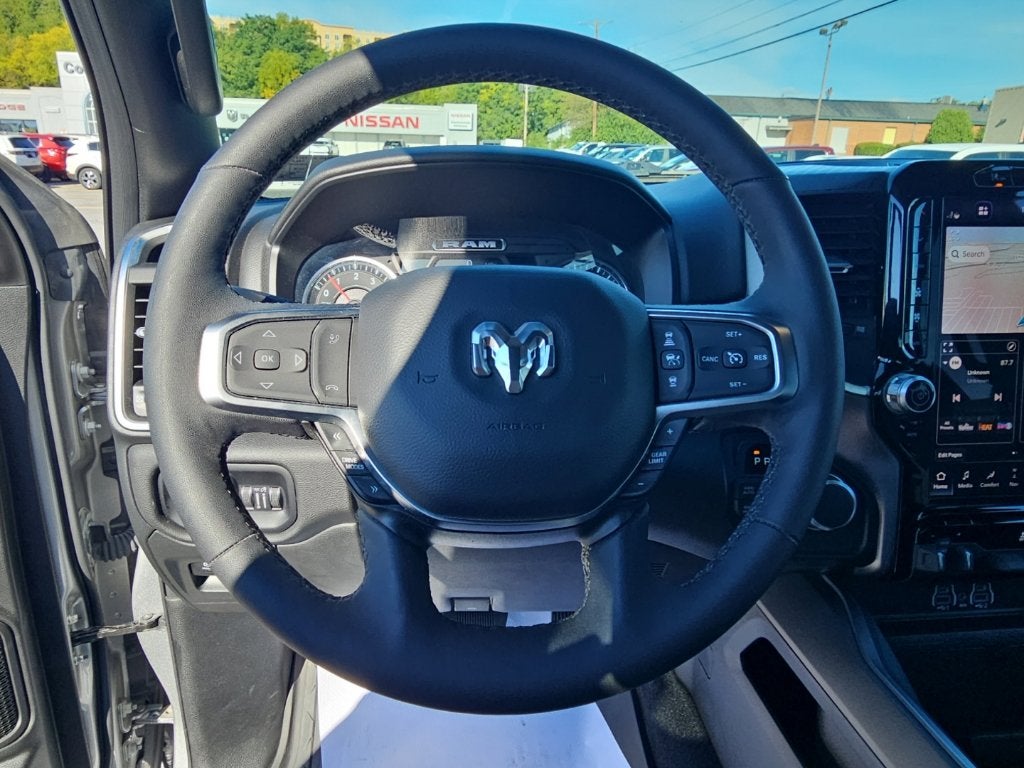 2025 RAM 1500 Big Horn Crew Cab 4x4 5'7' Box