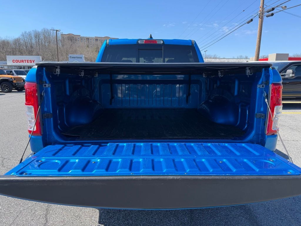 2022 RAM 1500 Big Horn Crew Cab 4x4 5'7' Box