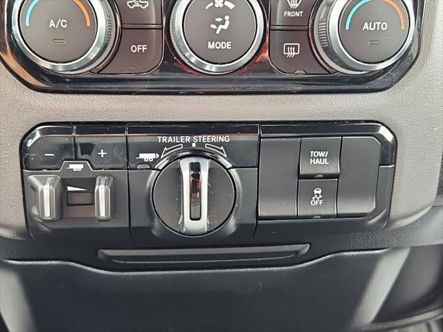2023 RAM 1500 Big Horn Crew Cab 4x4 5'7' Box