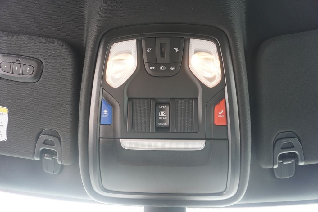 2022 RAM 1500 Limited Crew Cab 4x4 5'7' Box