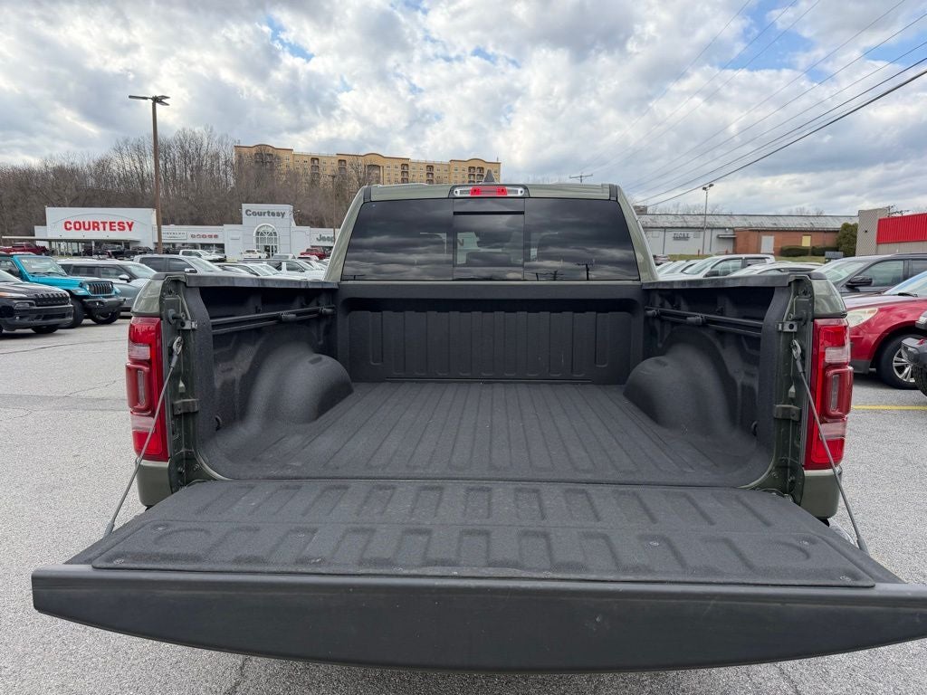 2021 RAM 1500 Laramie Crew Cab 4x4 5'7' Box