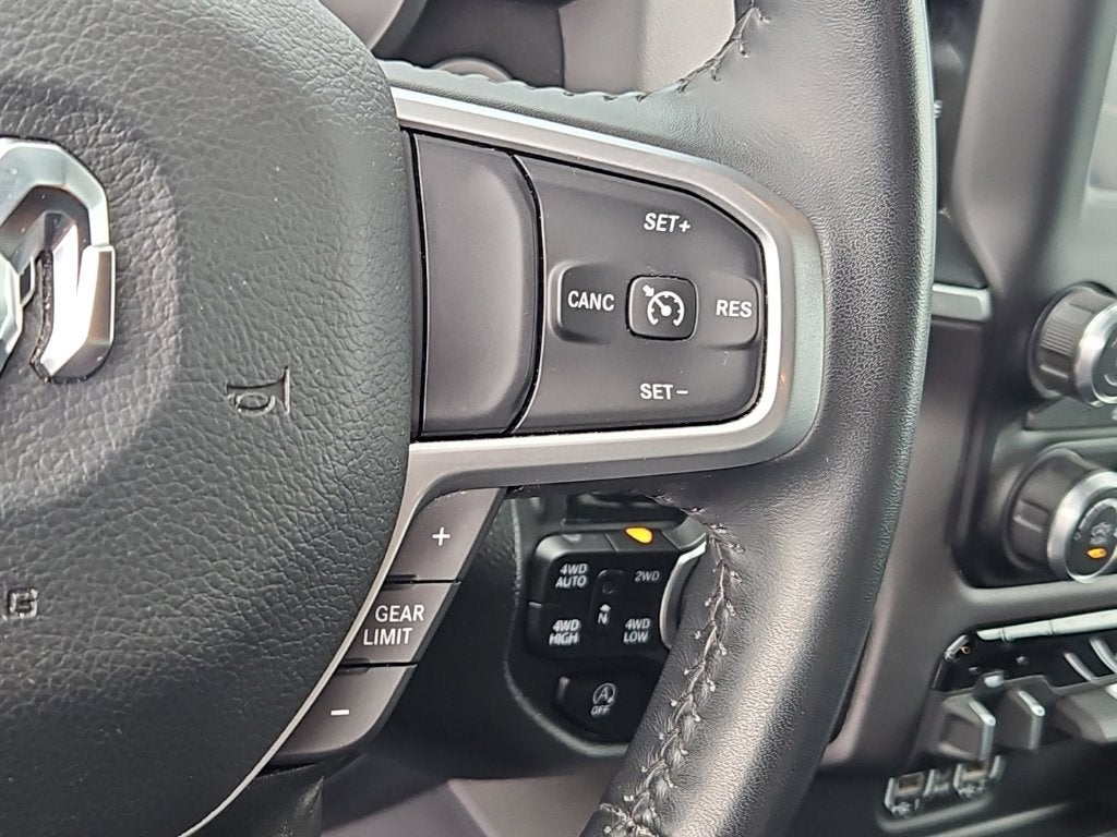 2023 RAM 1500 Big Horn Crew Cab 4x4 6'4' Box