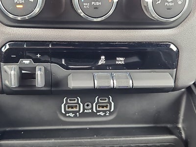 2023 RAM 1500 Big Horn Crew Cab 4x4 6'4' Box