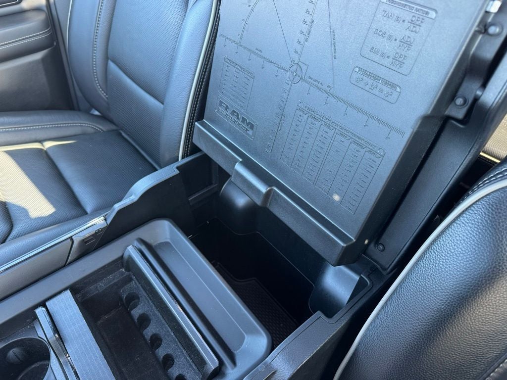 2023 RAM 1500 Limited Crew Cab 4x4 6'4' Box