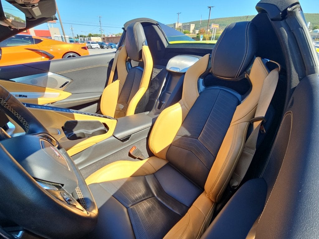 2023 Chevrolet Corvette Stingray RWD Convertible 2LT