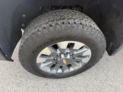 2024 Chevrolet Silverado 2500HD 4WD Crew Cab Standard Bed Custom