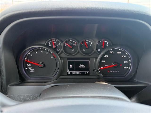 2023 Chevrolet Silverado 1500 4WD Crew Cab Short Bed Custom