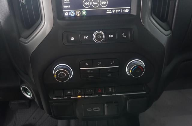 2024 Chevrolet Silverado 1500 4WD Crew Cab Short Bed Custom