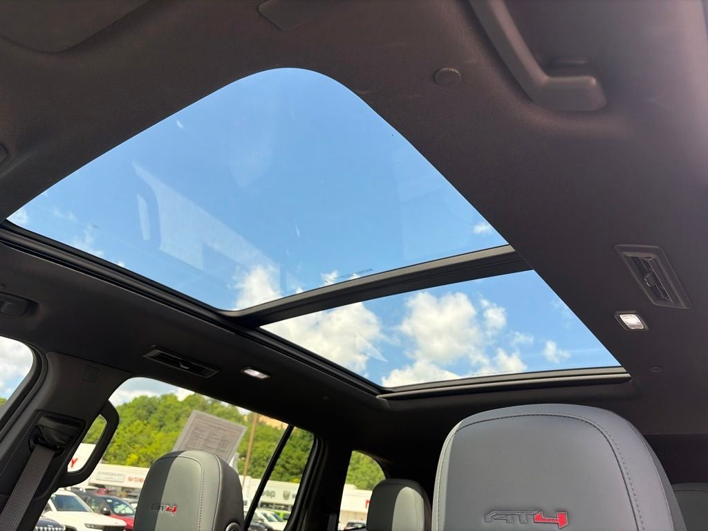 2024 GMC Acadia AWD AT4
