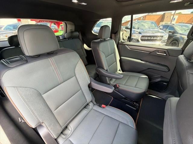 2024 GMC Acadia AWD AT4