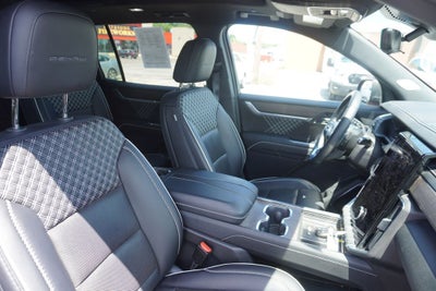 2024 GMC Acadia AWD Denali