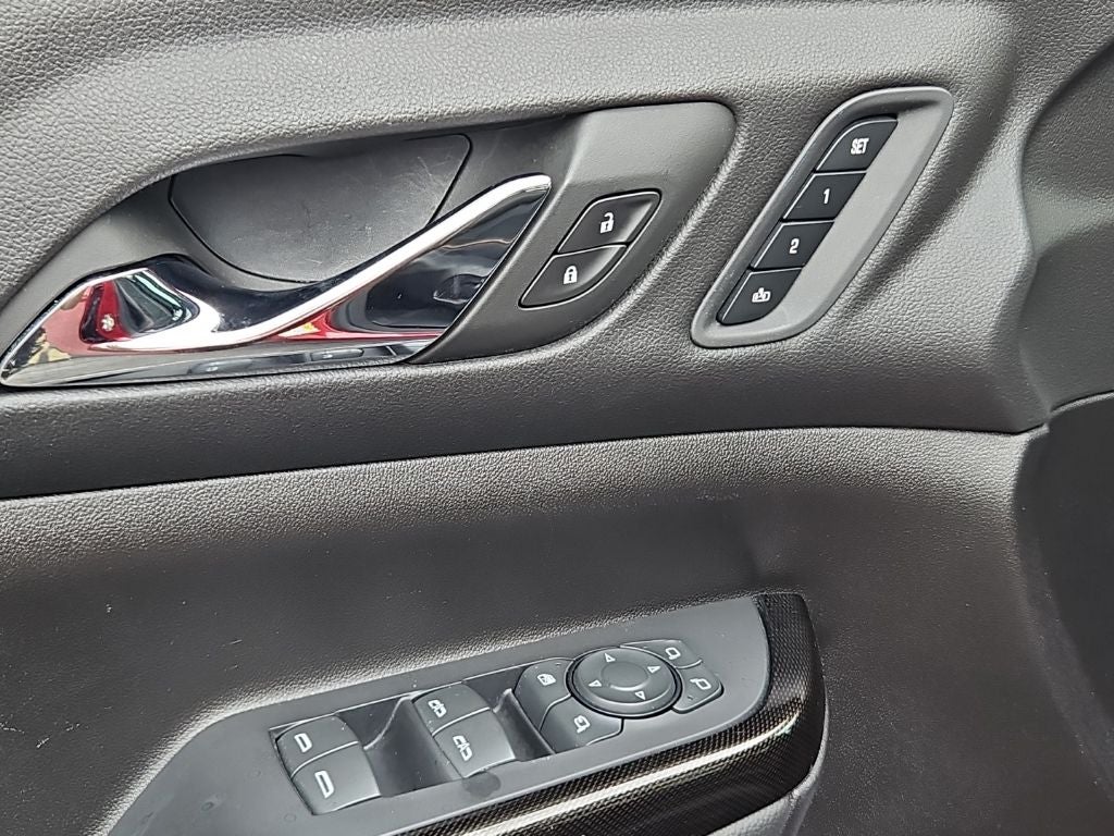 2023 GMC Acadia AWD AT4