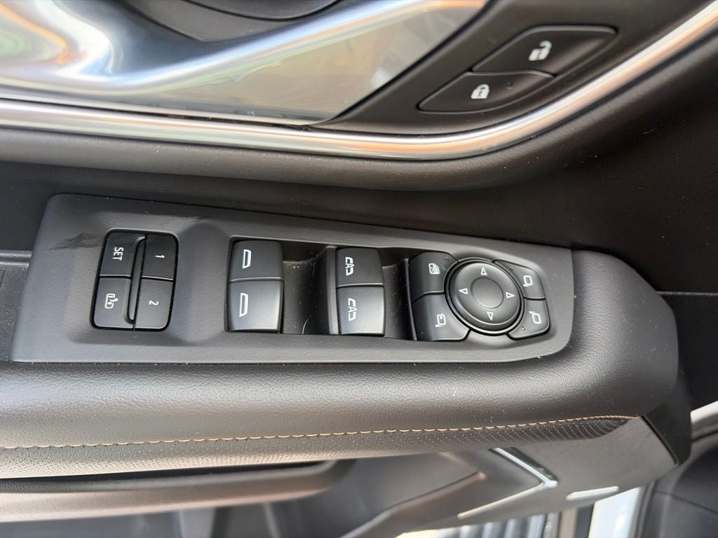 2024 GMC Yukon 4WD AT4