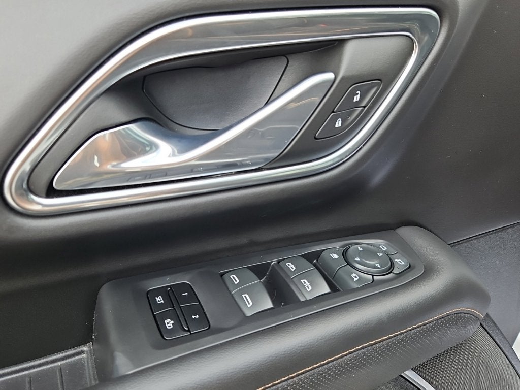 2024 GMC Yukon 4WD AT4