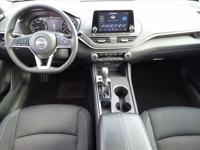 2022 Nissan Altima SV FWD