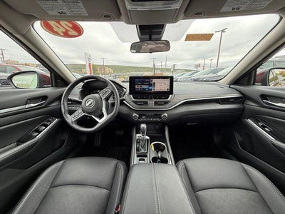 2024 Nissan Altima SL FWD