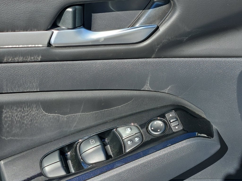 2024 Nissan Altima SL FWD