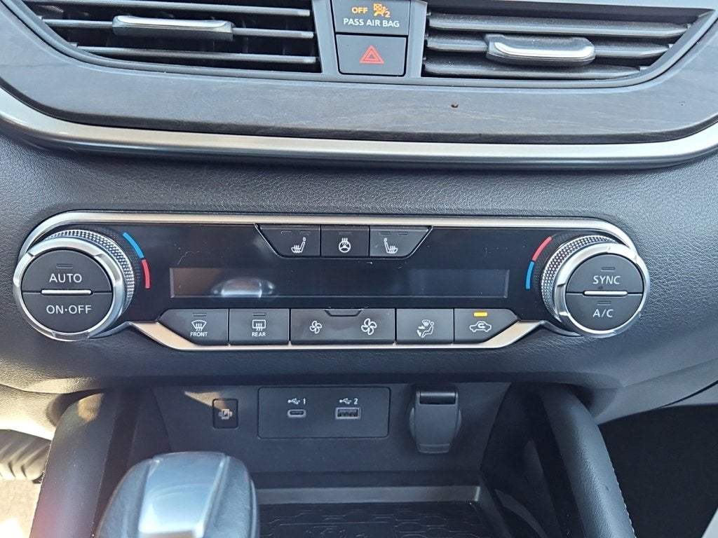 2024 Nissan Altima SL FWD