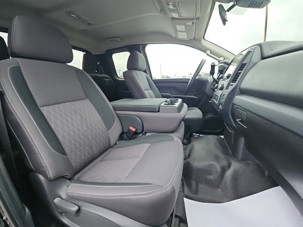 2023 Nissan TITAN King Cab S 4x4
