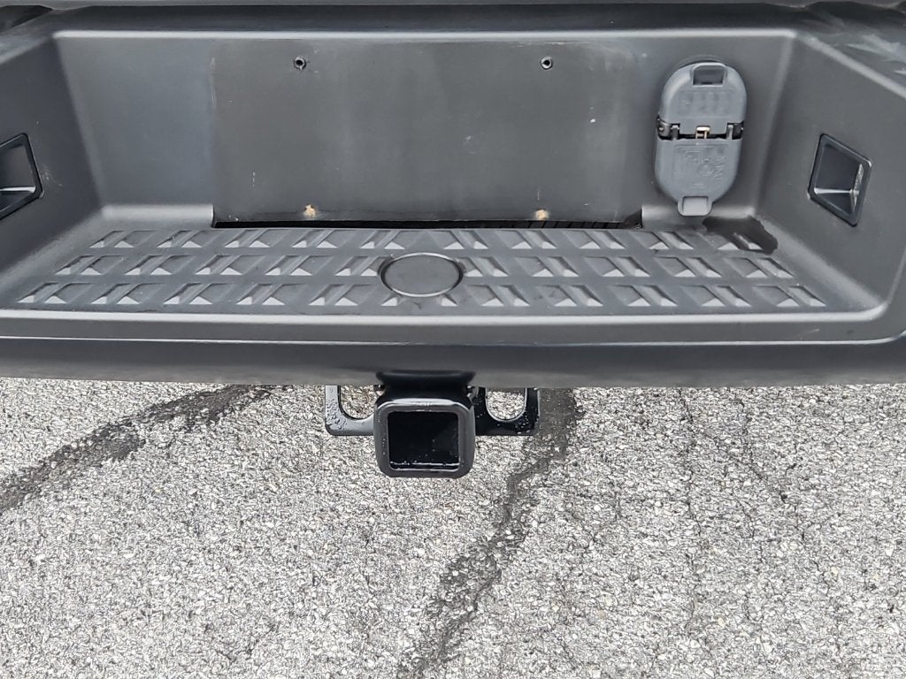 2023 Nissan TITAN King Cab S 4x4