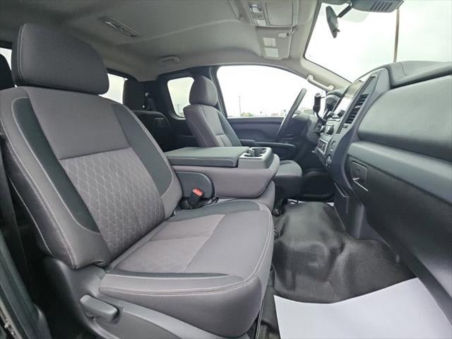 2023 Nissan TITAN King Cab S 4x4