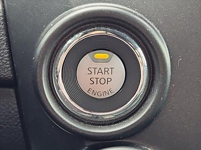 2024 Nissan TITAN Crew Cab SV 4x4