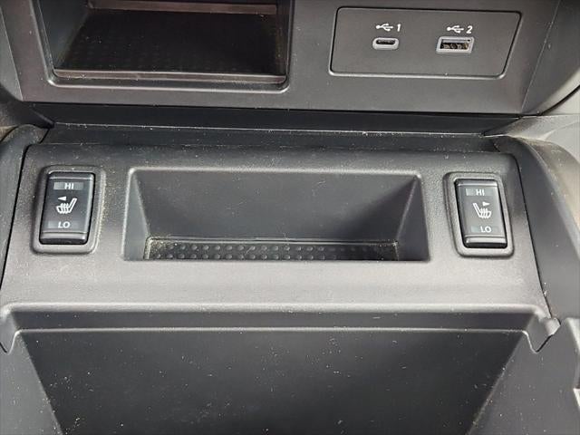 2024 Nissan TITAN Crew Cab SV 4x4