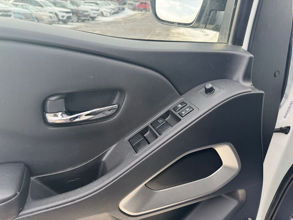 2024 Nissan Frontier Crew Cab SV 4x4