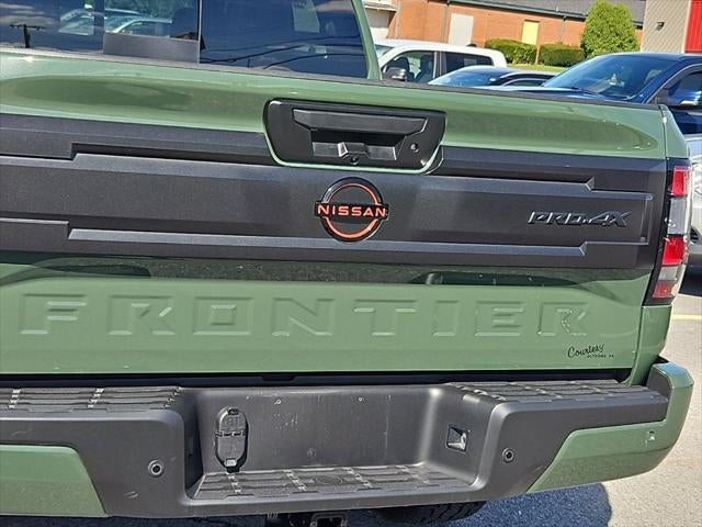 2026 Nissan Frontier Crew Cab PRO-4X 4x4