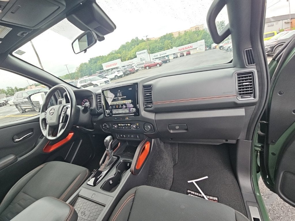 2024 Nissan Frontier Crew Cab PRO-4X 4x4