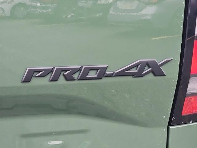 2024 Nissan Frontier Crew Cab PRO-4X 4x4