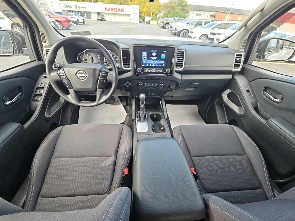 2023 Nissan Frontier Crew Cab SV 4x4