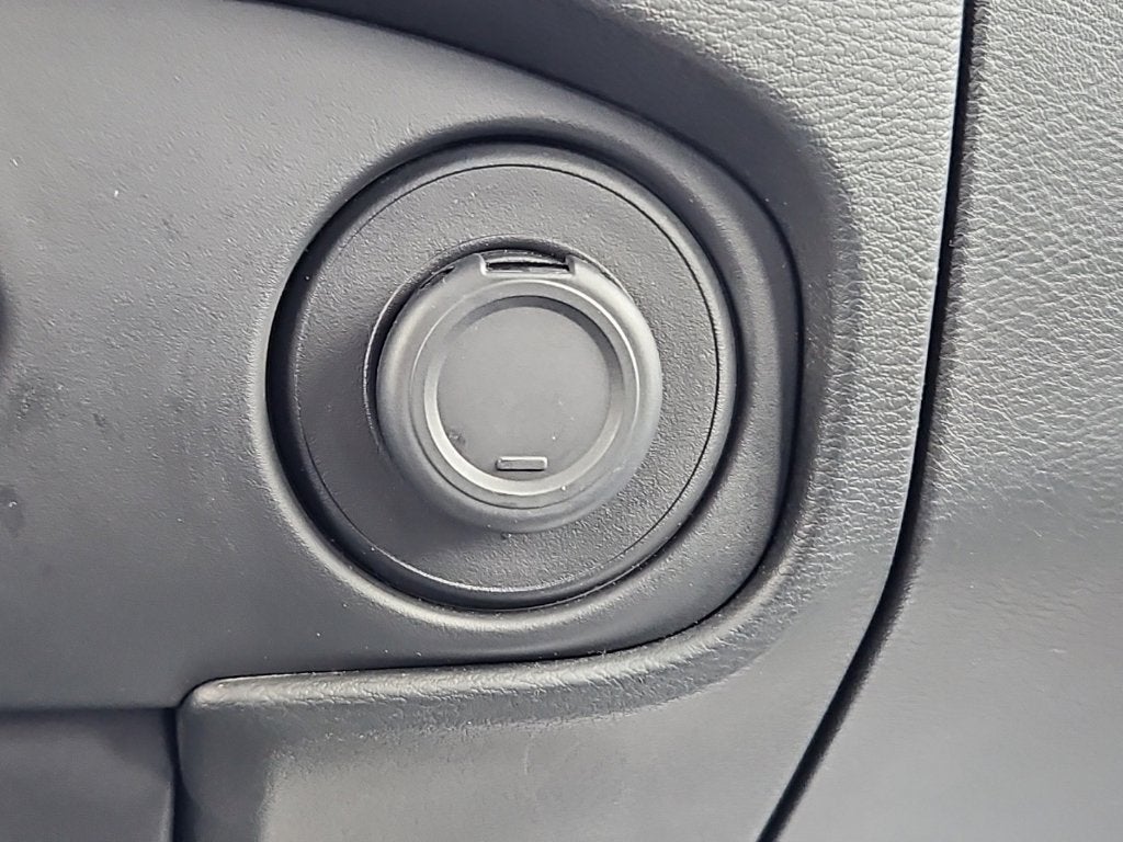 2023 Nissan Frontier Crew Cab SV 4x4