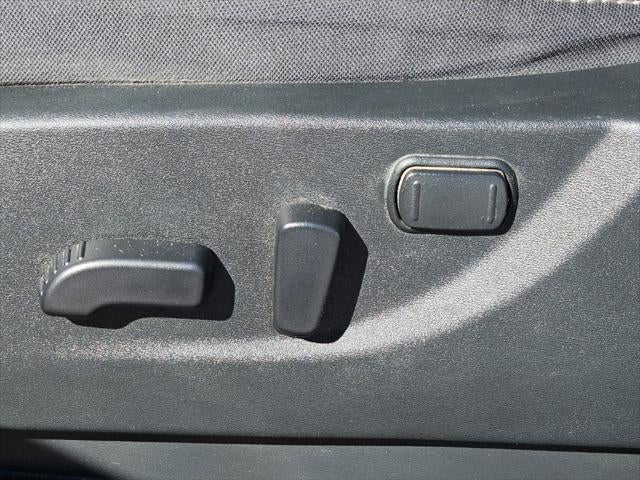 2025 Nissan Frontier Crew Cab SV 4x4