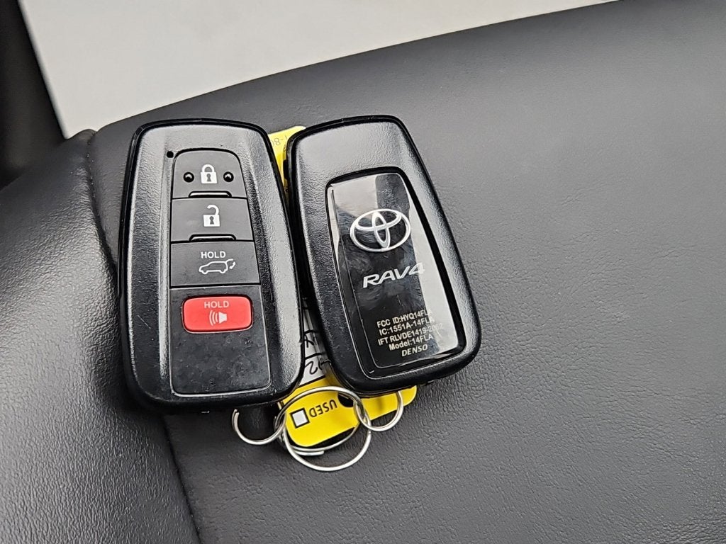 2024 Toyota RAV4 XLE Premium