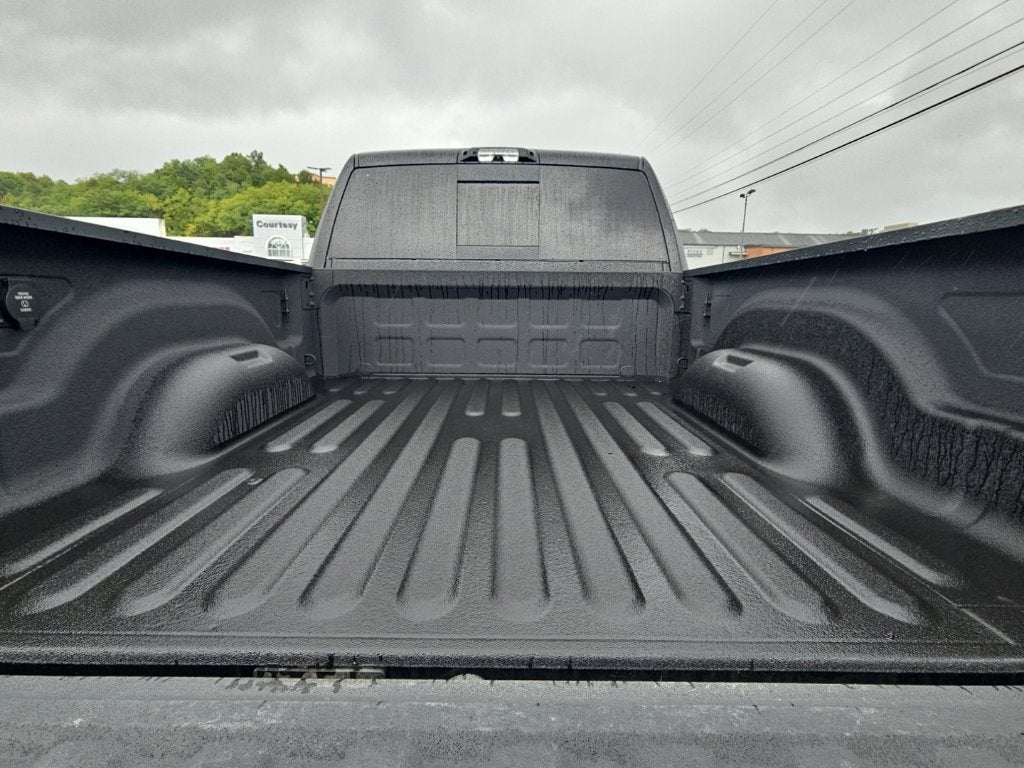 2024 RAM 3500 Limited Mega Cab 4x4 6'4' Box