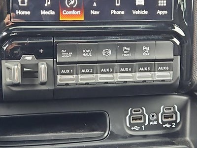 2024 RAM 3500 Limited Mega Cab 4x4 6'4' Box