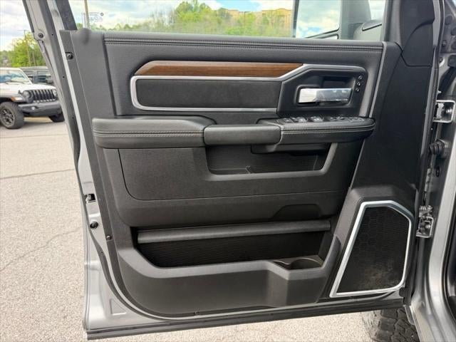 2024 RAM 2500 Laramie Crew Cab 4x4 6'4' Box