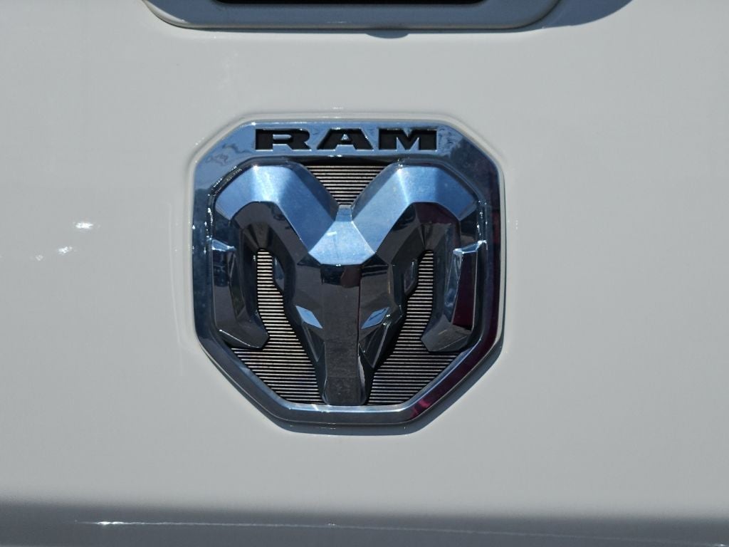 2019 RAM 2500 Limited Crew Cab 4x4 6'4' Box